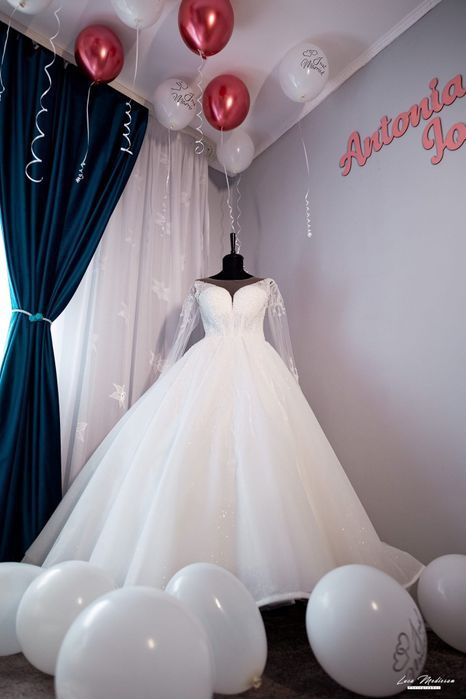 Vând rochie mireasa tip prințesa