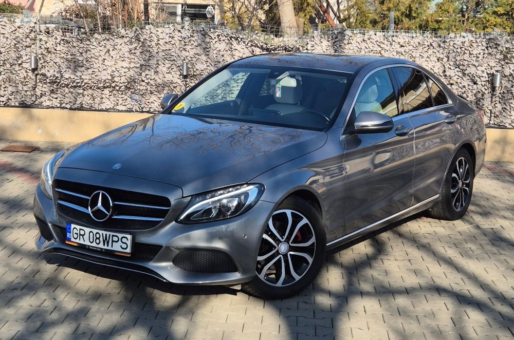 Vand Mercedes Benz C Class Luxury Line
- Recent adus in tara
- Servisa