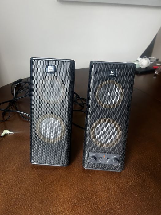 Продам колонки logitech
