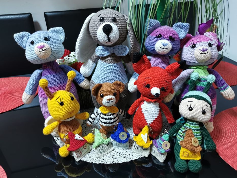 Jucării de pluș( lucrate manual)