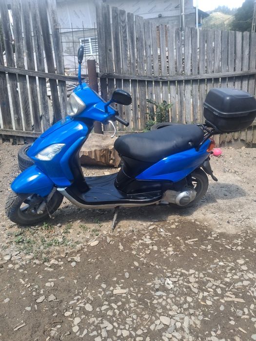 Scuter Piagio Pli