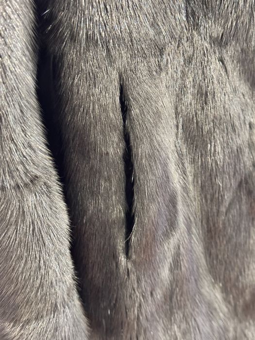 Продам норковую шубу