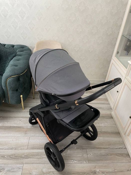 Продам коляску 2в1 Carrello