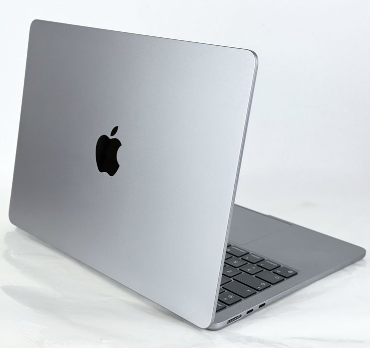 Apple MacBook Air 13 M2 16RAM 1ТB Space Gray 90% Батерия! Гаранция!