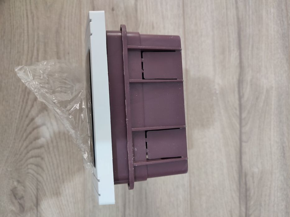 Продам короб щит распределитель  электрический