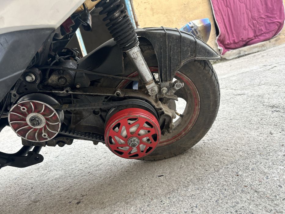 Продам мопед 150куб спорт вариаторы