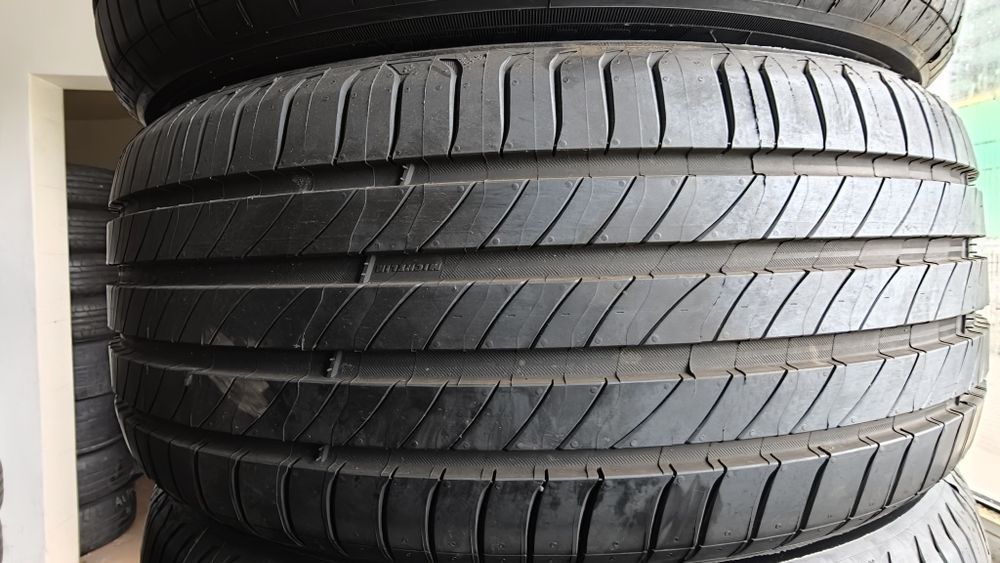 Set 4 anvelope vara Michelin 225 50 18, DOT.0823, pret/buc