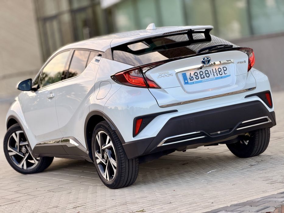 Toyota CHR 2.0 Hibryd An 2023 06 Top Auto