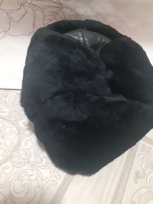 Продам шапку ушанку 58 размер новый