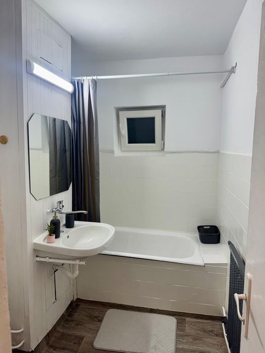 Apartament de închiriat-2 camere-lângă gară