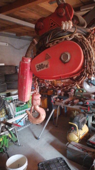 Vând macara 500 kg culisanta pe profil i