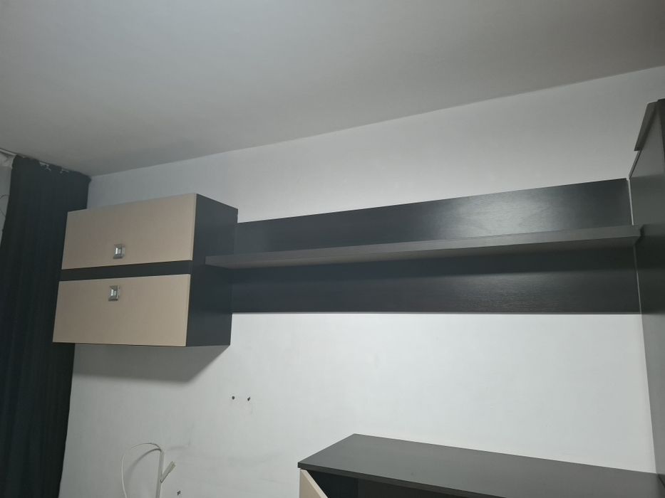 Set mobilier sufragerie – negru și bej, stare foarte bună