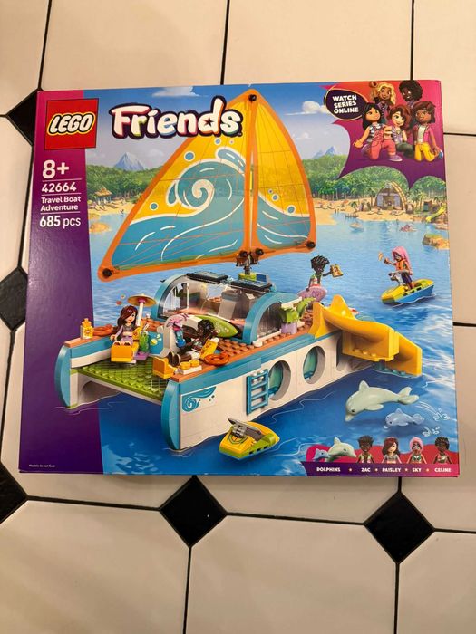 LEGO® Friends - Calatoria aventuroasa cu barca 42664, 685 piese