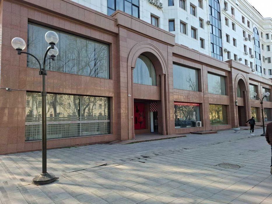 Сдается в центре под любой бизнес 960 кв. ул. Навои рядом Ташкент Сити