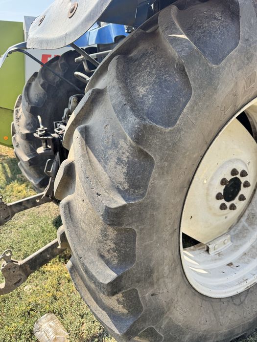 Tractor cu Incarcator frontal new holland Ts 100 A