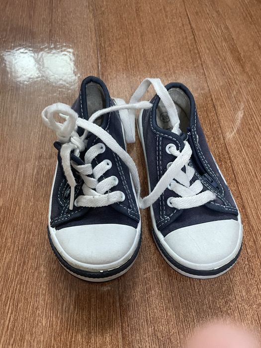 Продам обувь детскую для мальчиков