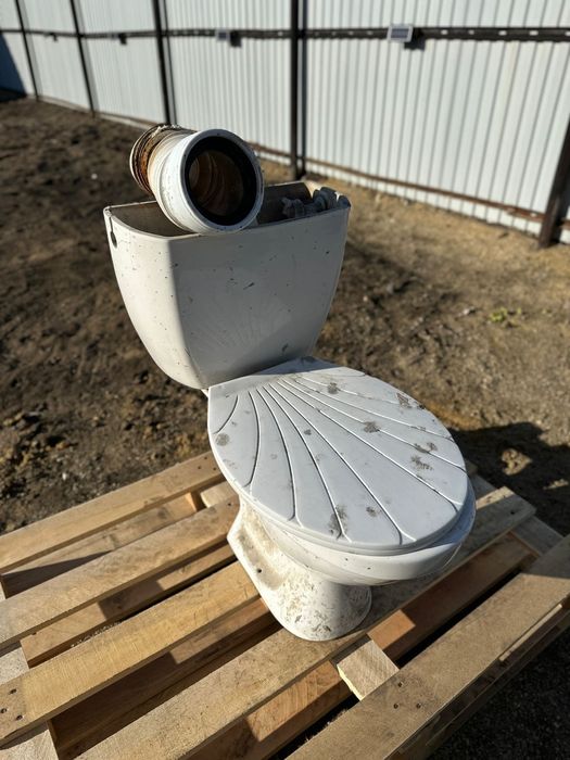 Продам унитаз строительный