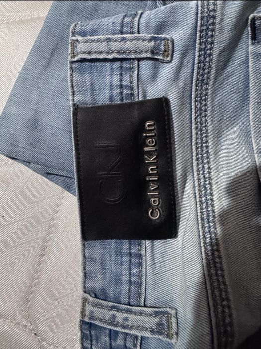 Джинсы Calvin Klein