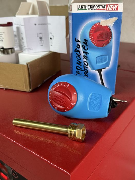 Електрически задвижки и термостат за помпа