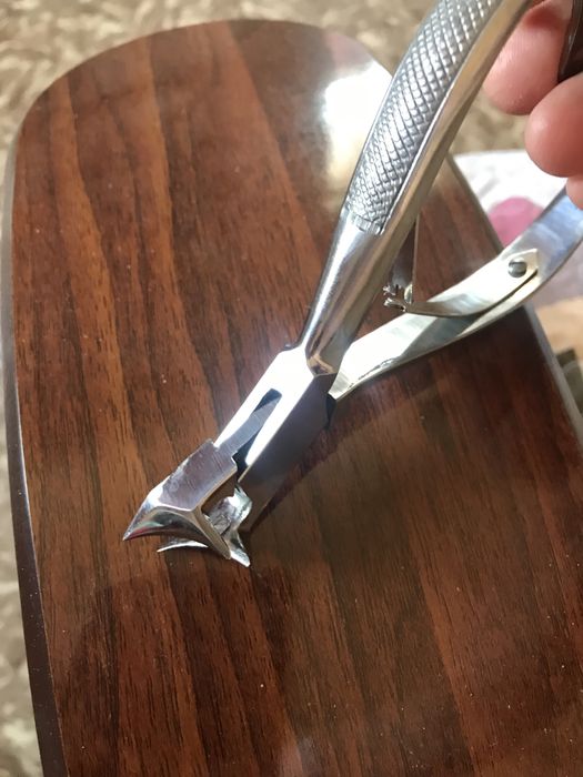 Кусачки для вросших ногтей