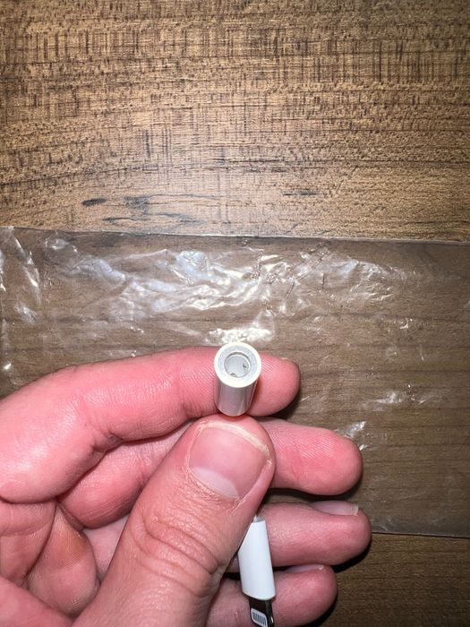 Оригинален Apple Lightning към 3.5 мм жак адаптер за слушалки – iPhone