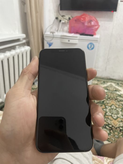 Iphone 12 128 гб и iphone XS 64гб
