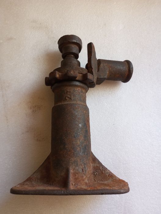 Домкрат, продам домкрат