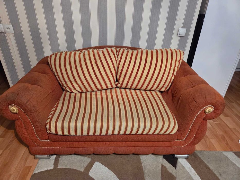 Отдам даром бесплатно диван срочно