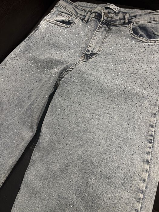 Дамски дънки с камъни