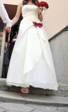 Сватбена рокля екрю