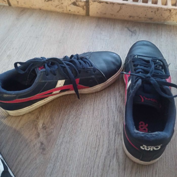 Кроссовки унисекс 40 размер asics и onitsuka tiger