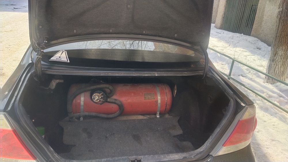 Тойота камри Продам