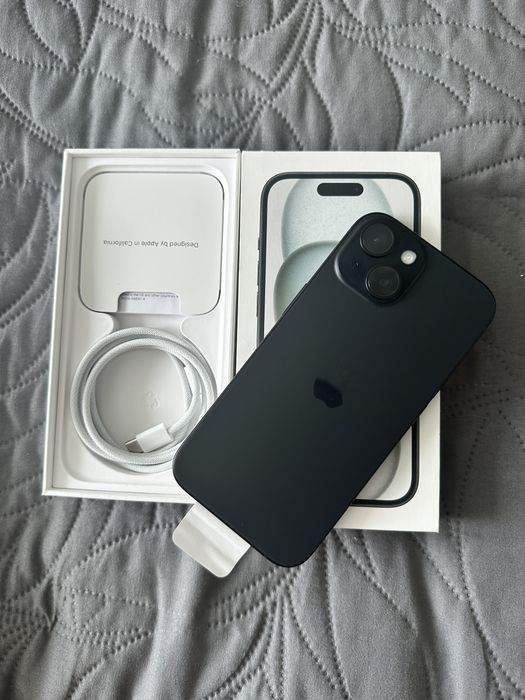 Продам новый ipone 15 на 128 г