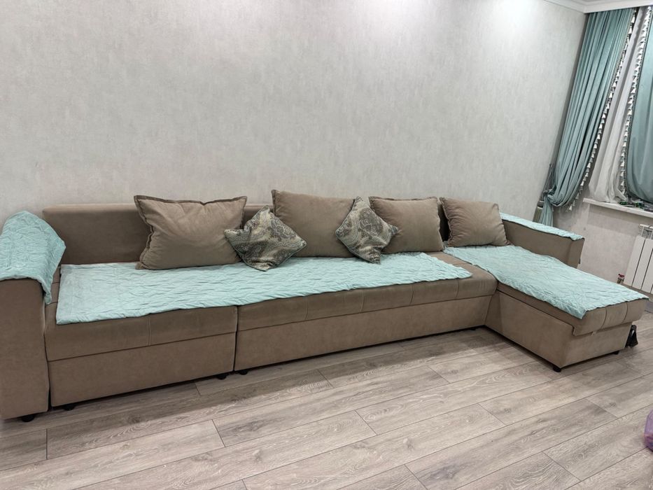 Диван большой для зала