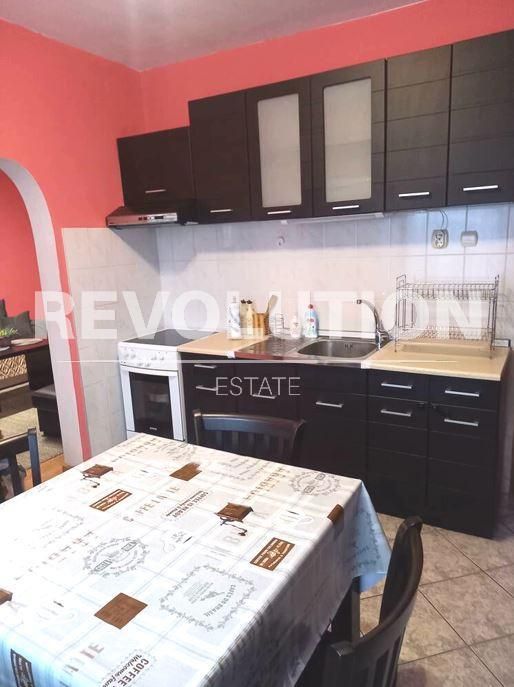 Дава се под наем Двустаен апартамент в Варна, ВИНС - 65 кв.м за 475 € - Снимка #2