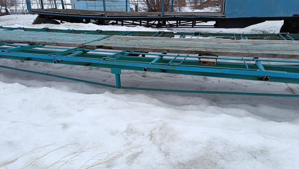 Платформа для перевозки пчел.