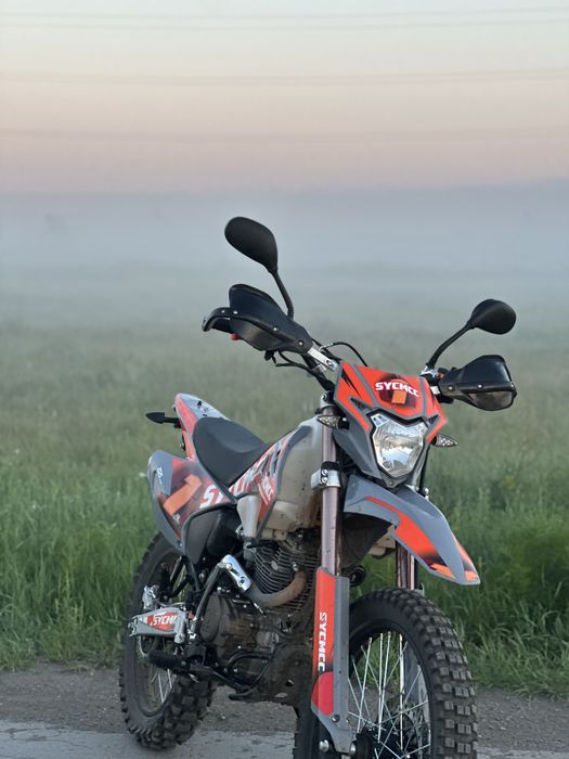 Продам мотоцикл Sycmcc 250