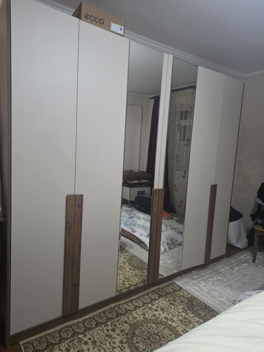 Шкаф 6 двери новый