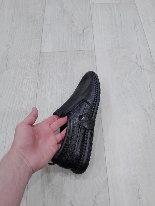 Продам мужские мокасины