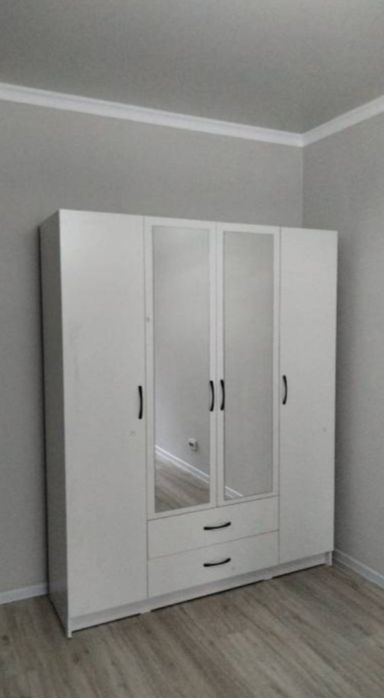 Шкаф для одежды продам