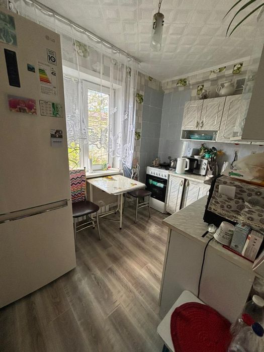 Продам квартиру район ЖДС