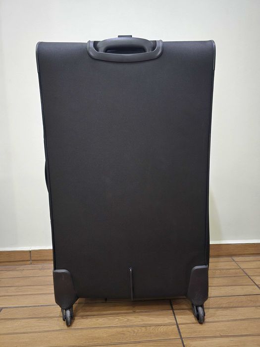 Чисто нов куфар Perry Ellis