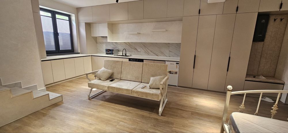 Студия на Юнусабаде