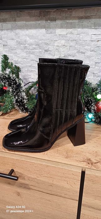 Дамски боти - лак, размер 41 нови