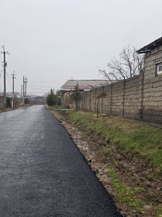 Дурмон Қ.Ф.Й. Янги Арген маҳ. 3 сотих ер участкаси сотилади.