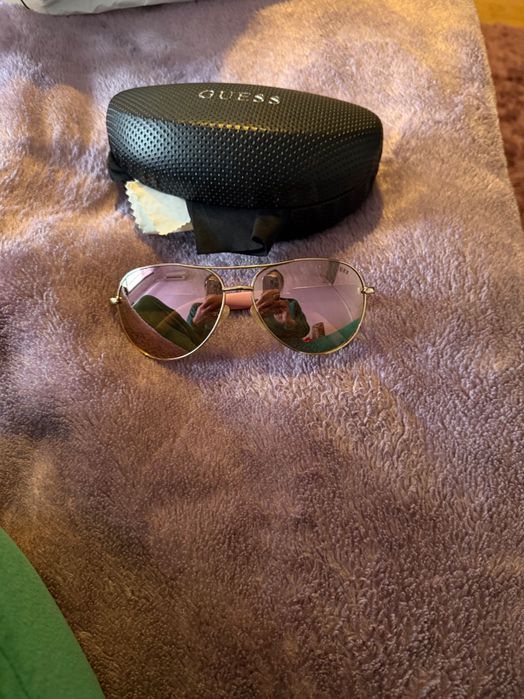 Продавам няколко чифта слънчеви очила