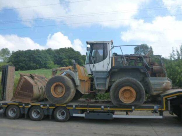 Dezmembrez încărcător frontal Liebherr L550, L544, L542, L556 – piese