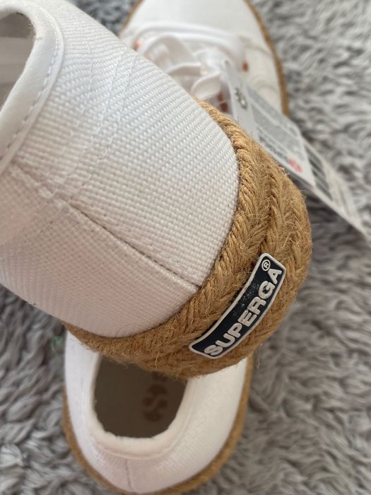 НОВИ Еспадрили марка SUPERGA