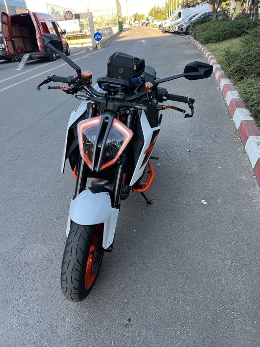 KTM super Duke R