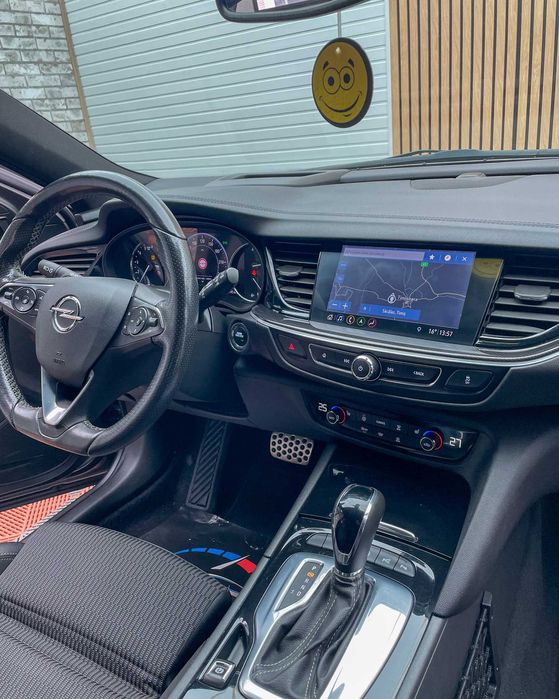 OPEL INSIGNIA 2021 . Automat. 2,0D, RAR+ITP . Rate fixe Garantie